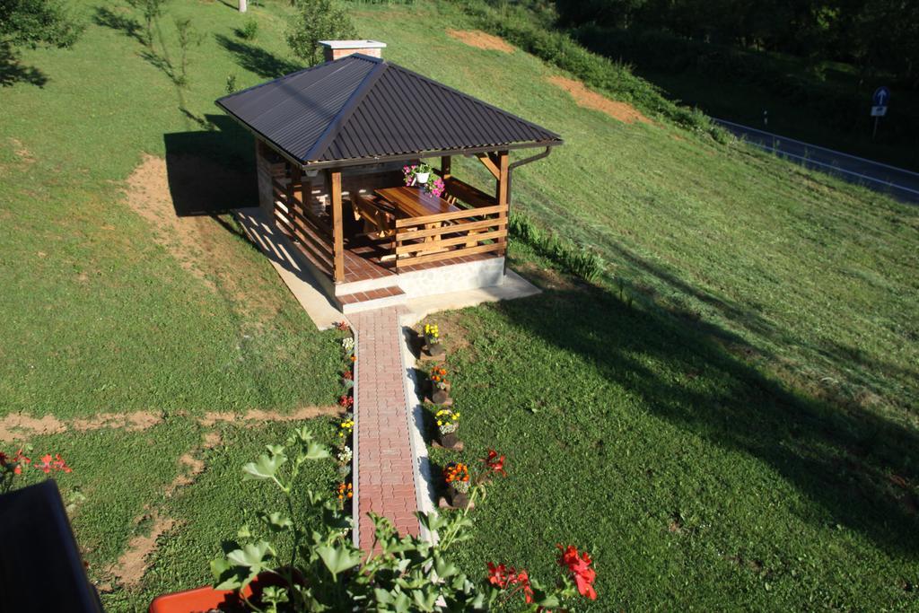 Apartment Ante Slunj Exterior foto